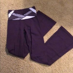 Lululemon yoga pants